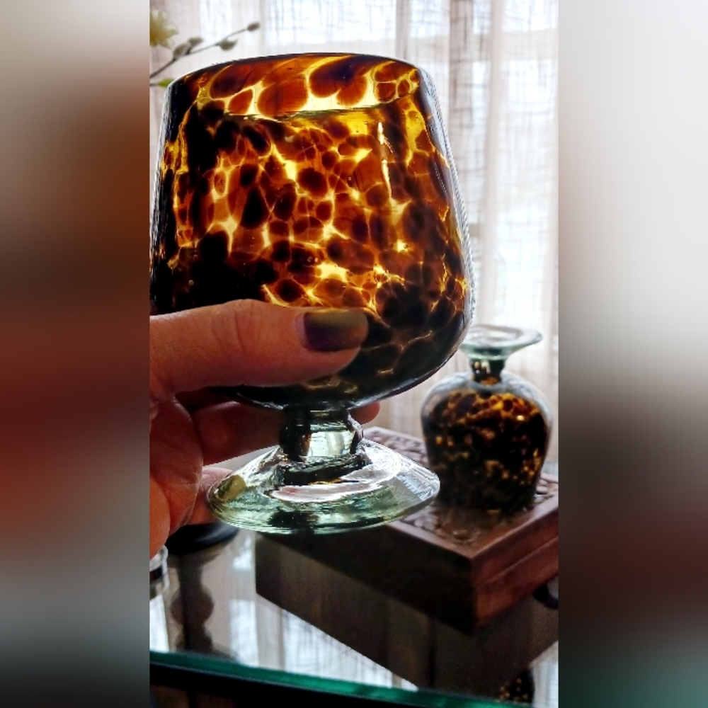 Tortoise Wine Goblets, 6" high, Set of 2, FIRM On Price - Picture 5 of 8
